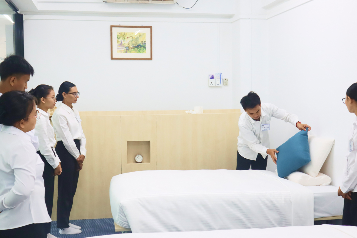 宿泊業技術研修コースをネパールに開講